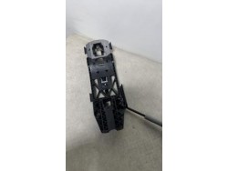 Serrure avant gauche AUDI...