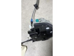 Serrure avant droit AUDI A3...