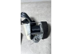 Ceinture arriere droit...