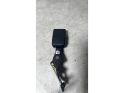 Attache ceinture arriere...