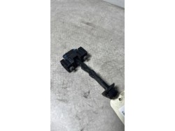 Tirant de porte avant...