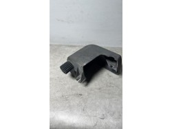 Crosse arriere droit...