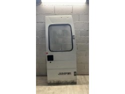 Porte de coffre droit...