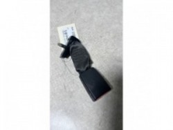 Attache ceinture arriere...