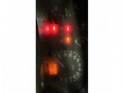 Ceinture avant droit...