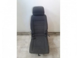 Siege arriere central...