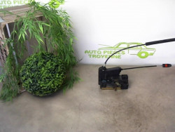 Serrure avant gauche OPEL...