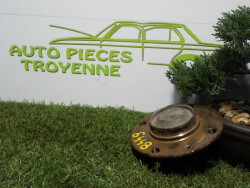 Moyeu arriere droit FORD...