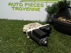 Moteur leve vitre avant...