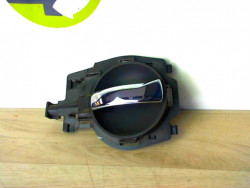 Poignee interieur avant...