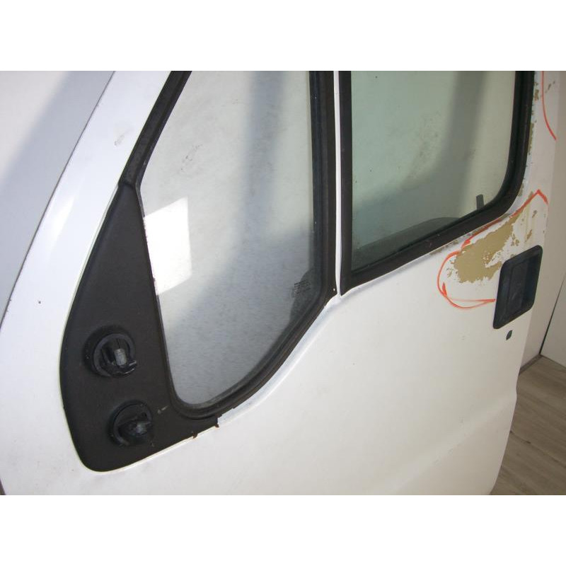 Porte avant gauche pour FIAT DUCATO 2 PHASE 1 d'occasion - Jaqu'Auto