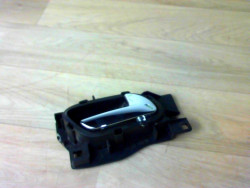 Poignee interieur avant...