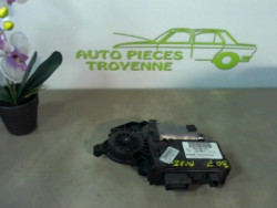 Moteur leve vitre avant...
