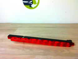 Feu arriere stop central...