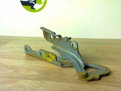 Charniere de porte avant...