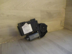 Moteur leve vitre arriere...