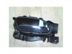 Poignee interieur avant...