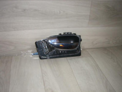 Poignee interieur avant...