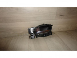 Poignee interieur arriere...