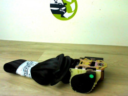 Ceinture arriere droit...